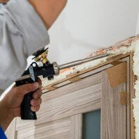 Spume poliuretanice usi si ferestre